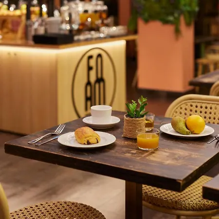 Du Pin Port Hotell 3*