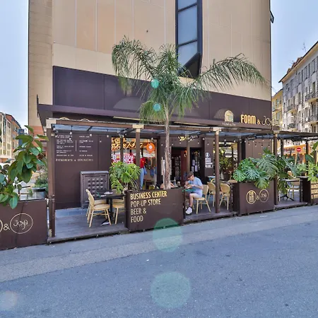 Du Pin Port Hotel