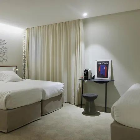 Du Pin Port Hotel
