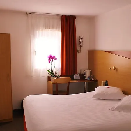 Du Pin Port Hotel 3*